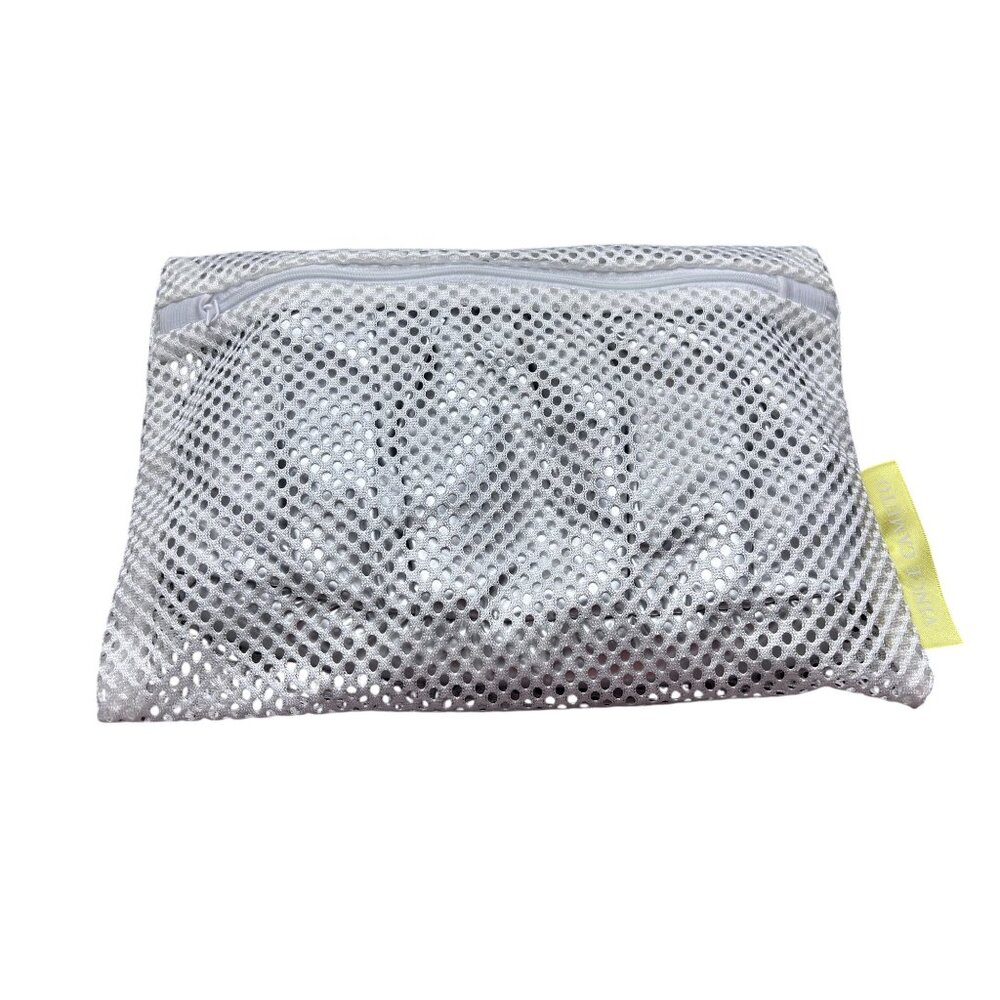 Vince Camuto Silver Clutch Bag With Removable Mesh Pouch - Picture 4 of 9